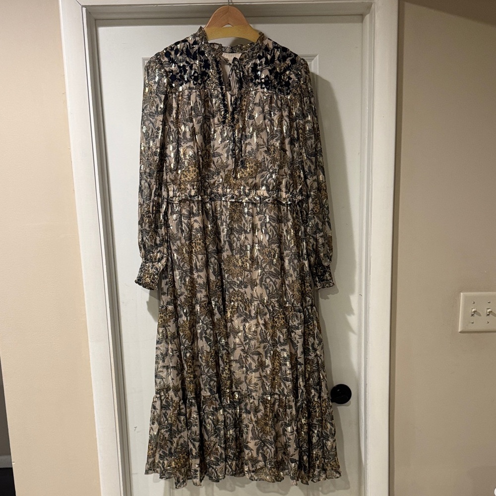 Chic Floral Maxi Dress in Earthy Tones